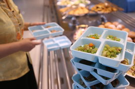 探訪國(guó)家?jiàn)W體中心運(yùn)動(dòng)員餐廳與住宿服務(wù) 中國(guó)奧運(yùn)健兒的能量與港灣